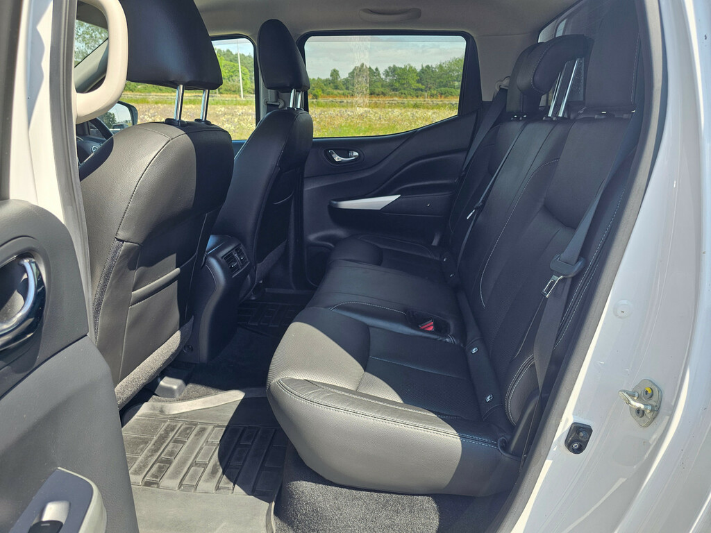 Nissan Navara 2.2 Tekna Dci With Canopy No Vat 08 03 2021 White #2