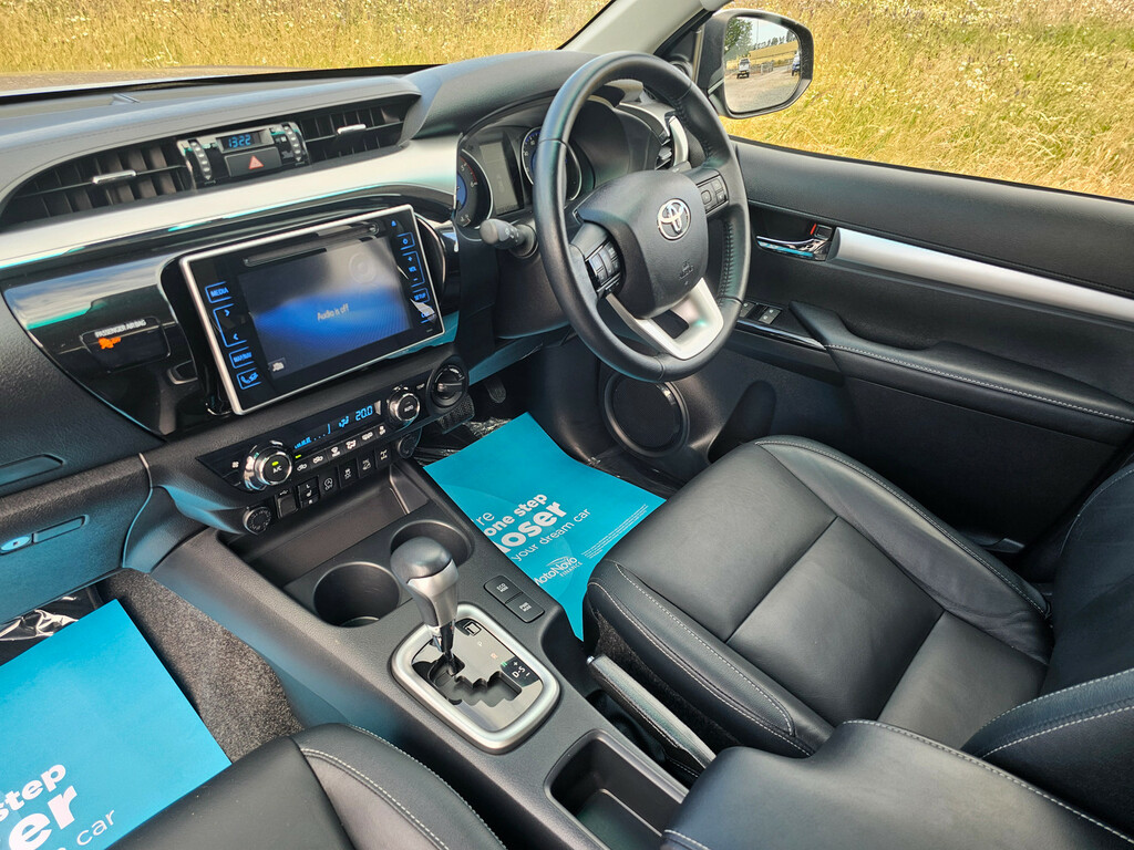 Toyota HILUX 2.3 Invincible X D-4d4wd Dcb No Vat 27 06 20 Black #3
