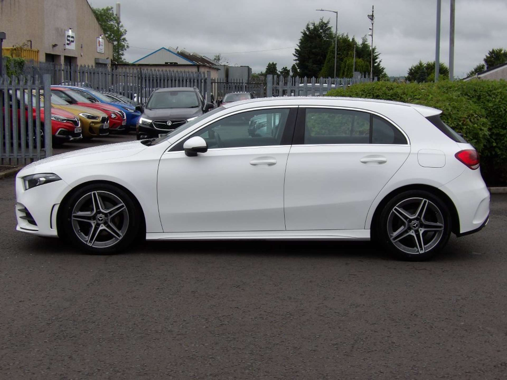 Mercedes-Benz A Class Amg Line D SK68FYP White #4