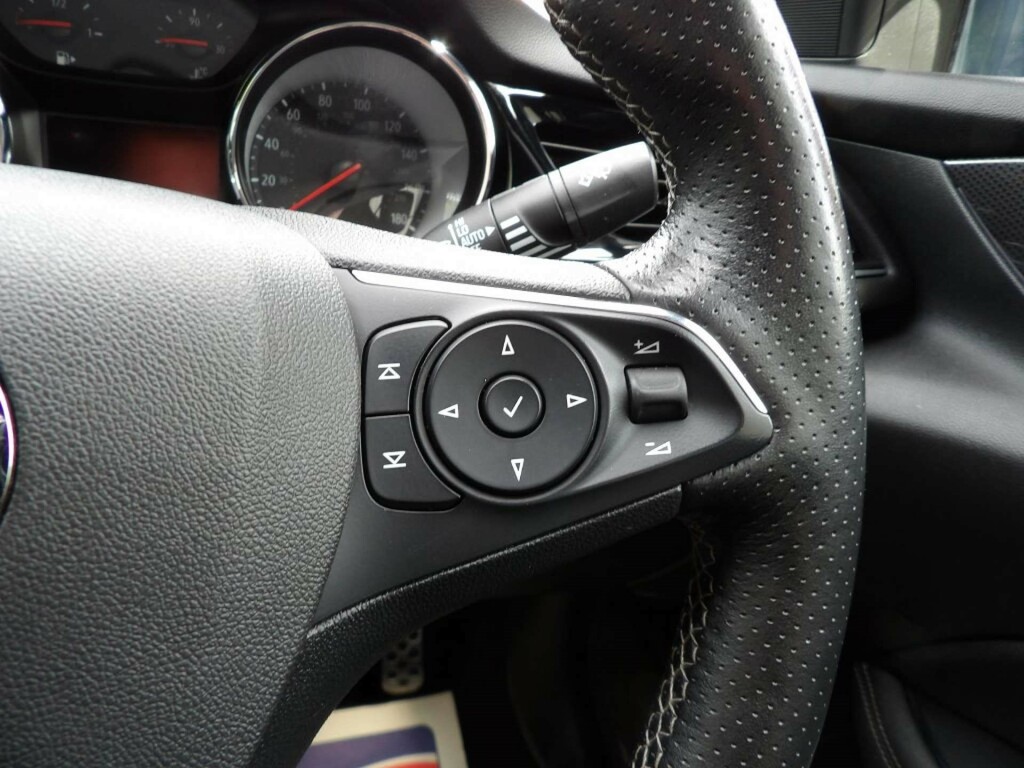 Vauxhall Insignia Hatchback 2019 Vauxhall Insignia 1.5 I Turbo Sri V White #22
