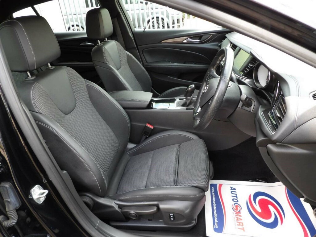 Vauxhall Insignia Hatchback 2019 Vauxhall Insignia 1.5 I Turbo Sri V White #11