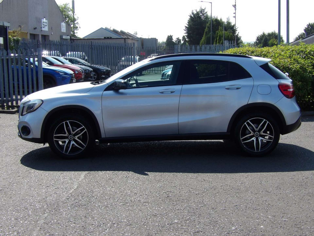 Mercedes-Benz GLA Class Urban Edition #3