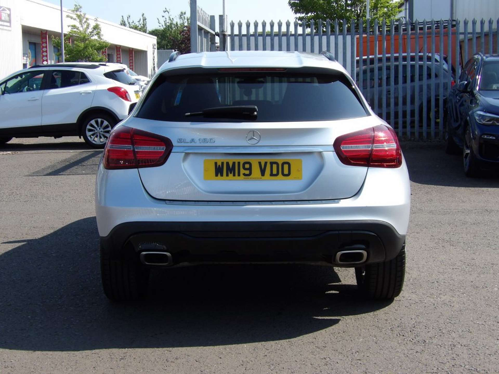 Mercedes-Benz GLA Class Urban Edition #4