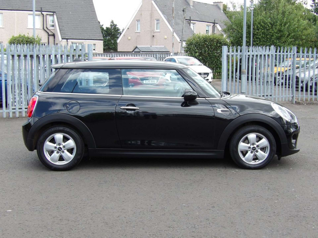 Mini Hatch Cooper D