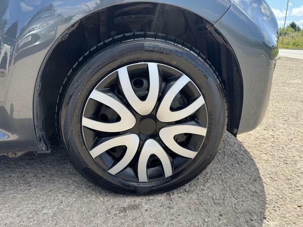 Peugeot 107 1.0 Urban 68 Bhp Silver #12