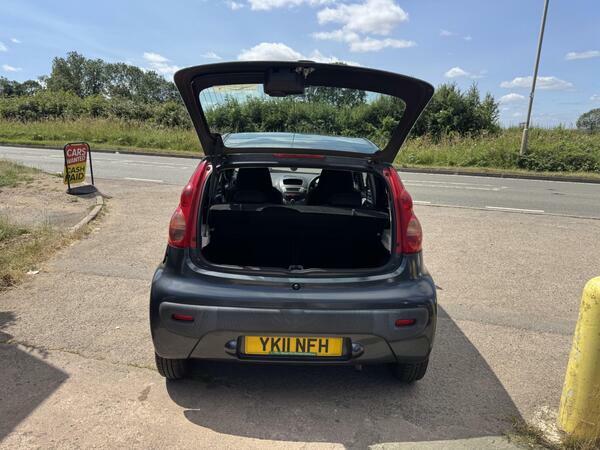 Peugeot 107 1.0 Urban 68 Bhp Silver #8