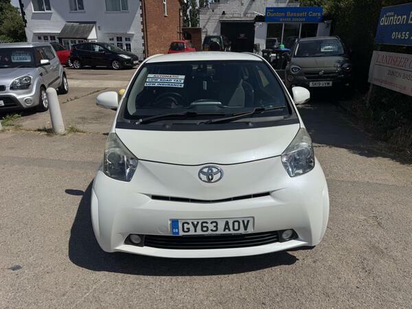 Toyota IQ 1.0 Vvt-i 2 Multidrive Euro 5 White #2