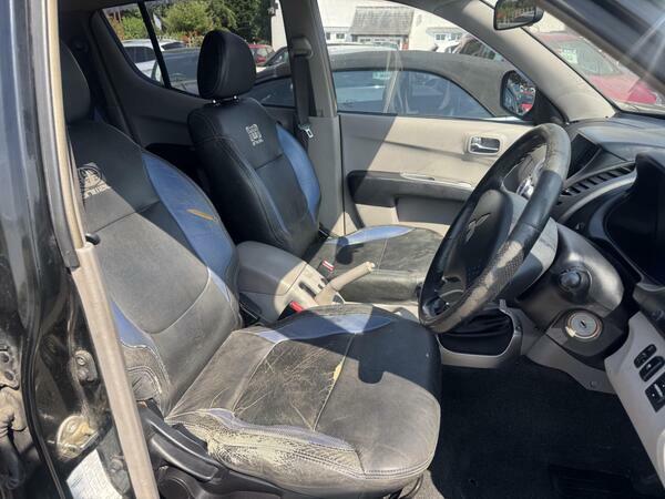 Mitsubishi L200 Blue #7