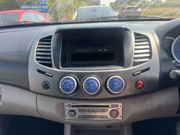 Mitsubishi L200 Blue #8