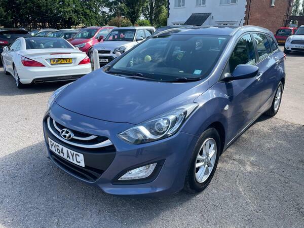 Hyundai I30 1.6 Crdi Blue Drive Active Tourer Euro 5 Ss Blue #2