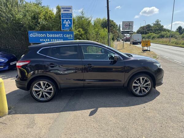 Nissan Qashqai 1.2 Dig-t Tekna 2Wd Euro 6 Ss KW66XHA Black #4