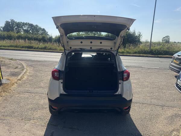 Renault Captur Grey #9