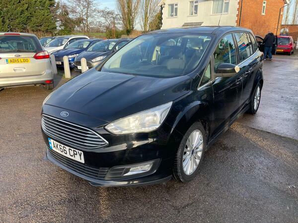 Ford Grand C-Max 1.5 Tdci Titanium Euro 6 Ss Black #2