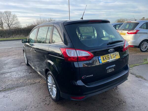 Ford Grand C-Max 1.5 Tdci Titanium Euro 6 Ss Black #4