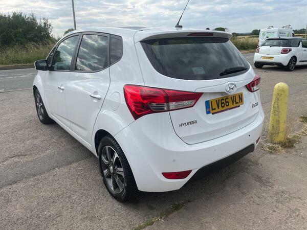 Hyundai Ix20 1.6 Crdi Blue Drive Premium Nav Euro 6 Ss White #4
