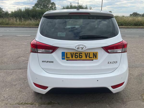 Hyundai Ix20 1.6 Crdi Blue Drive Premium Nav Euro 6 Ss White #5