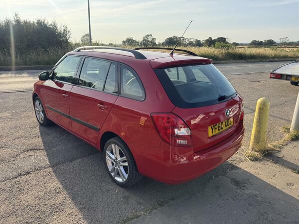 Skoda Fabia 1.2 Tsi Elegance Euro 5 Red #6