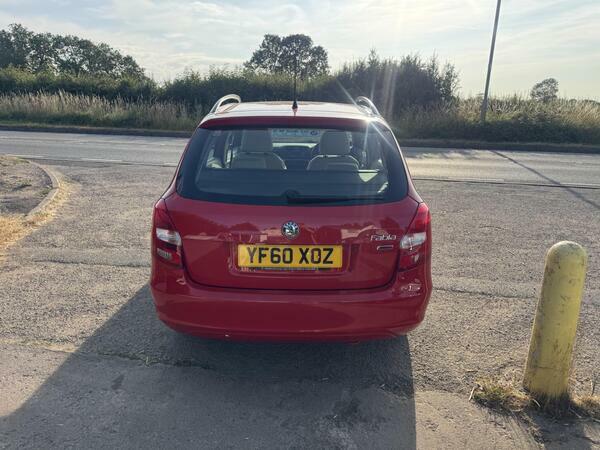 Skoda Fabia 1.2 Tsi Elegance Euro 5 Red #5
