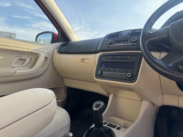 Skoda Fabia 1.2 Tsi Scout Beige #16