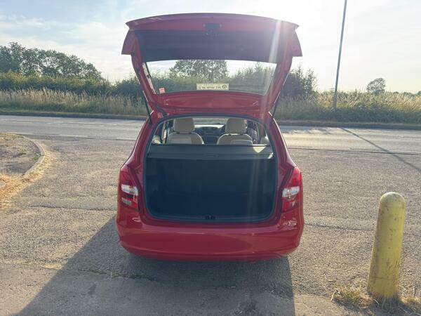 Skoda Fabia 1.2 Tsi Scout Beige #7