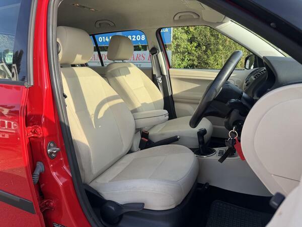 Skoda Fabia 1.2 Tsi Scout Beige #11