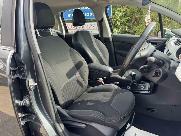 Citroen C3 1.6 Exclusive 118 Bhp Blue #12