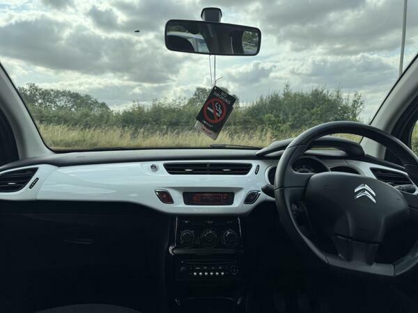 Citroen C3 1.6 Exclusive 118 Bhp Blue #19