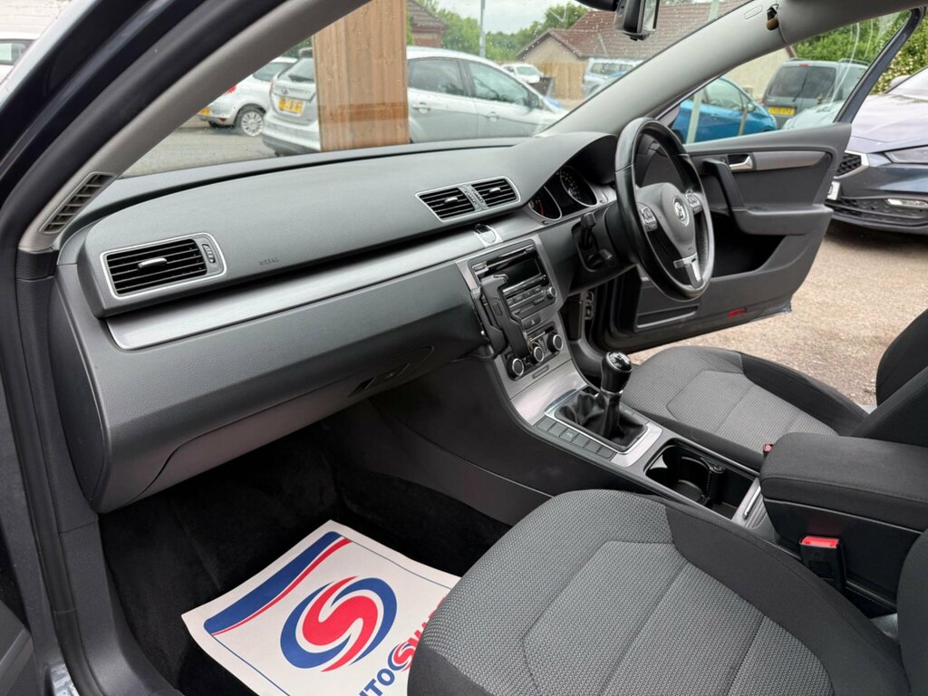 Volkswagen Passat 2.0 Tdi Bluemotion Tech Sport Estate Ma Silver #26