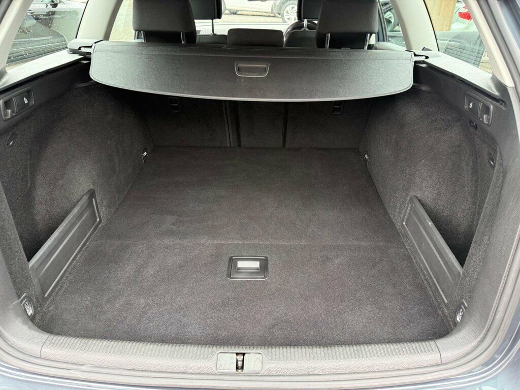 Volkswagen Passat 2.0 Tdi Bluemotion Tech Sport Estate Ma Silver #23