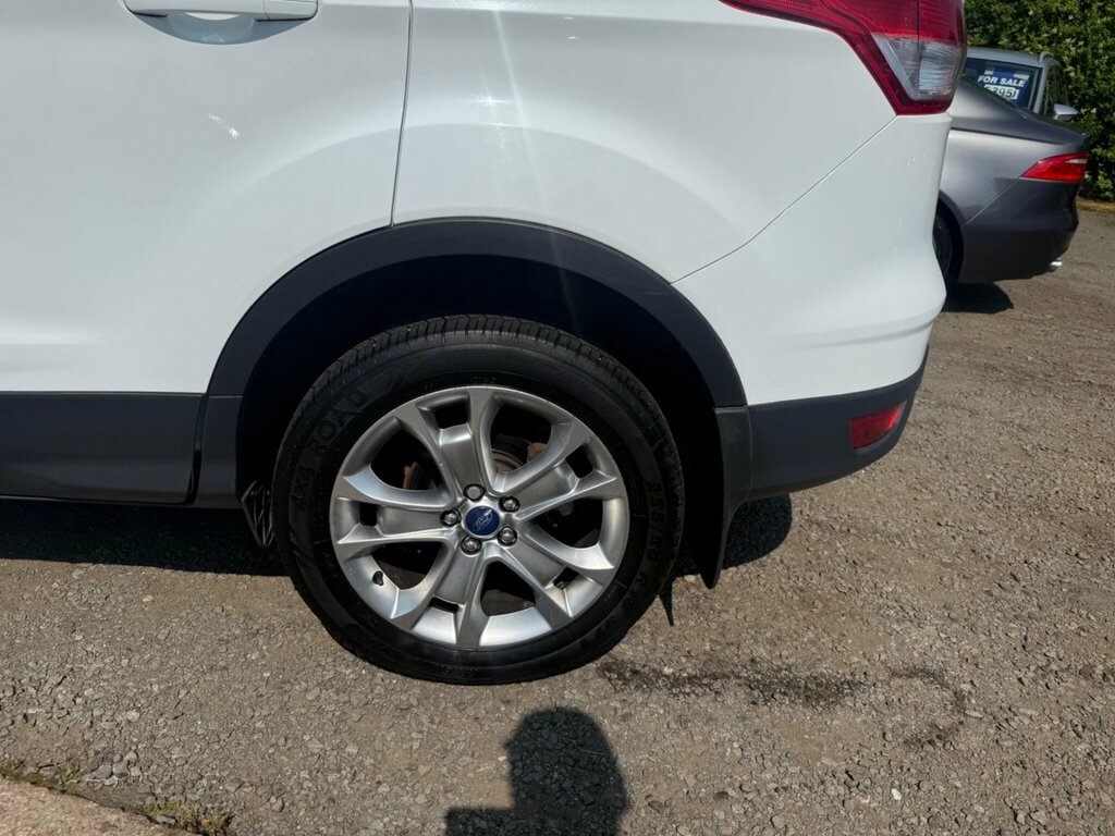 Ford Kuga 2.0 Tdci Zetec Awd Euro 5 White #6