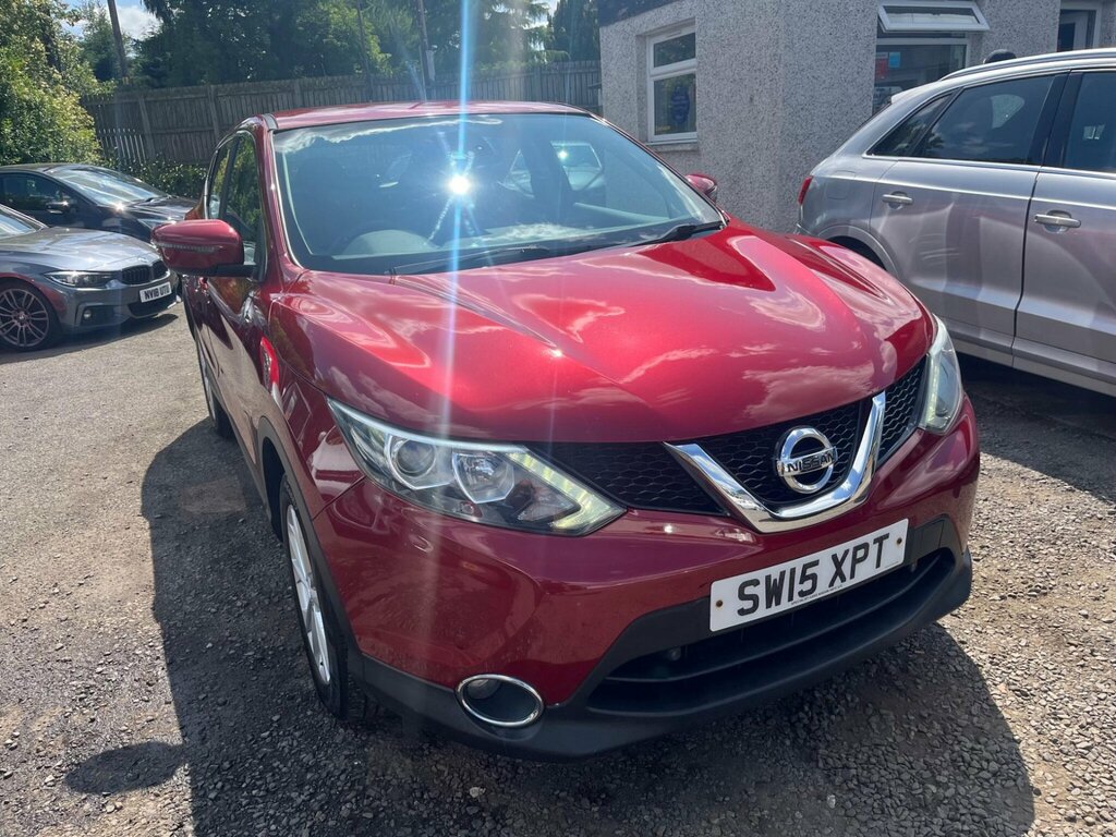 Nissan Qashqai 1.2 Dig-t Acenta 2Wd Euro 6 Ss Red
