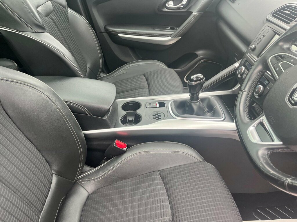 Renault Kadjar Suv 1.5 Dci Dynamique Nav Euro 6 Ss 20166 Silver #18