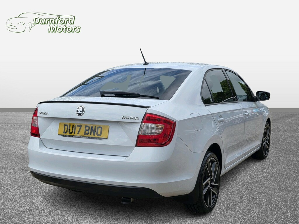 Skoda Rapid 1.2 Tsi Sport White #4