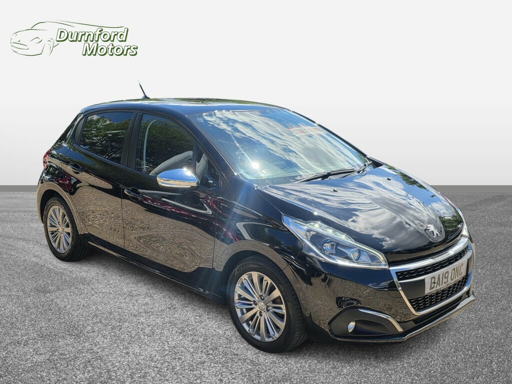 Peugeot 208 Hatchback 1.2 Puretech Signature 201919 Black #3