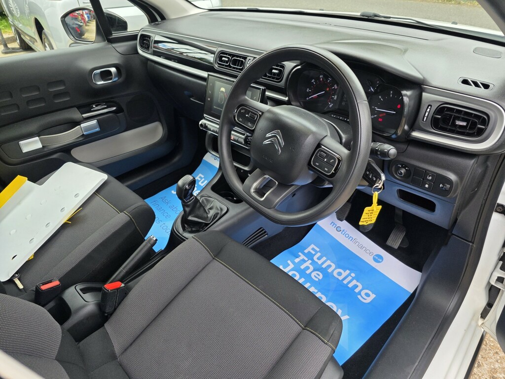 Citroen C3 2018 Citroen C3 110Bhp Puretech Flair Glass Roof Black #11