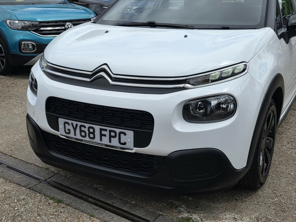 Citroen C3 2018 Citroen C3 110Bhp Puretech Flair Glass Roof Black #7
