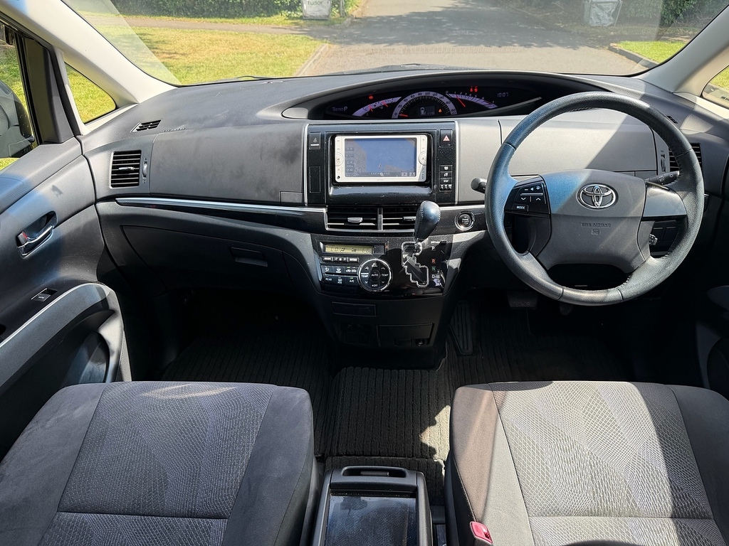 Toyota Estima 2Wd Auto White #15