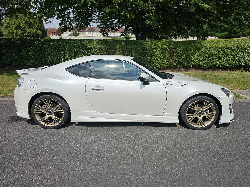 Toyota GT86 Boxer D-4s U3513 White #2