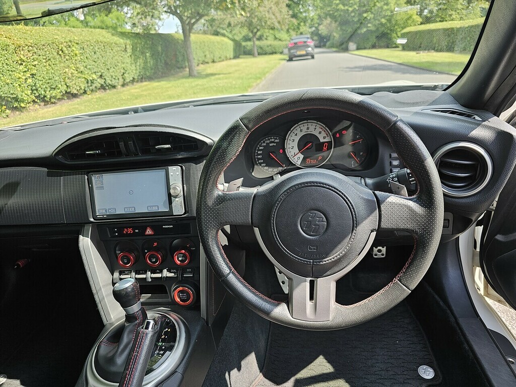 Toyota GT86 2.0 Boxer D-4s Euro 5 White #11
