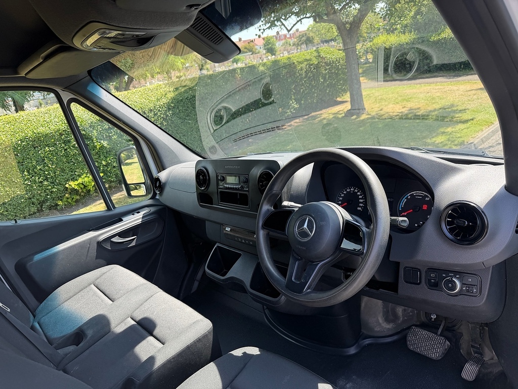 Mercedes-Benz eSprinter 85Kw 55Kwh Progressive Van 80Kw Charger White #19