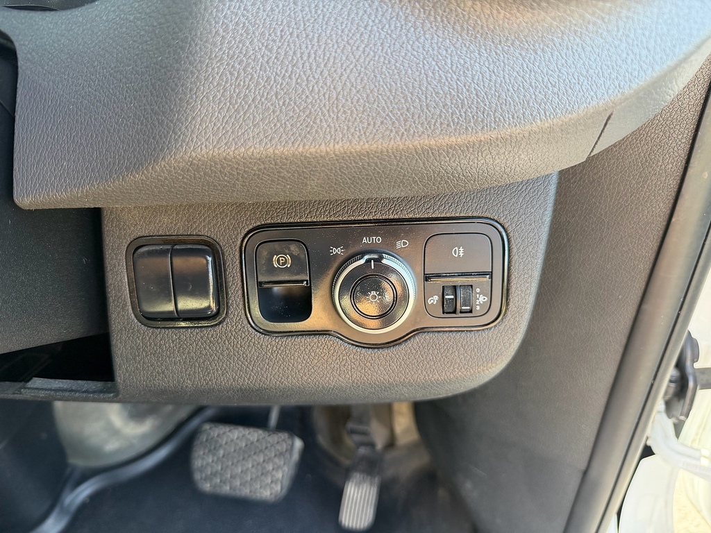Mercedes-Benz eSprinter 85Kw 55Kwh Progressive Van 80Kw Charger White #26