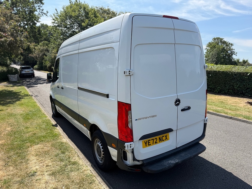 Mercedes-Benz eSprinter 85Kw 55Kwh Progressive Van 80Kw Charger White #7