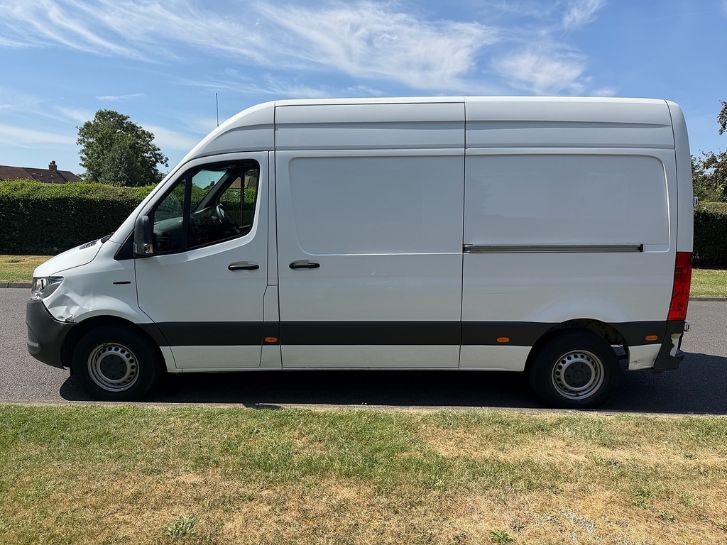 Mercedes-Benz eSprinter 85Kw 55Kwh Progressive Van 80Kw Charger White #9