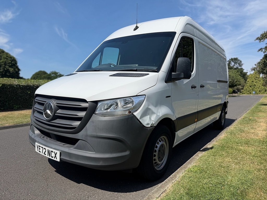Mercedes-Benz eSprinter 85Kw 55Kwh Progressive Van 80Kw Charger White #11