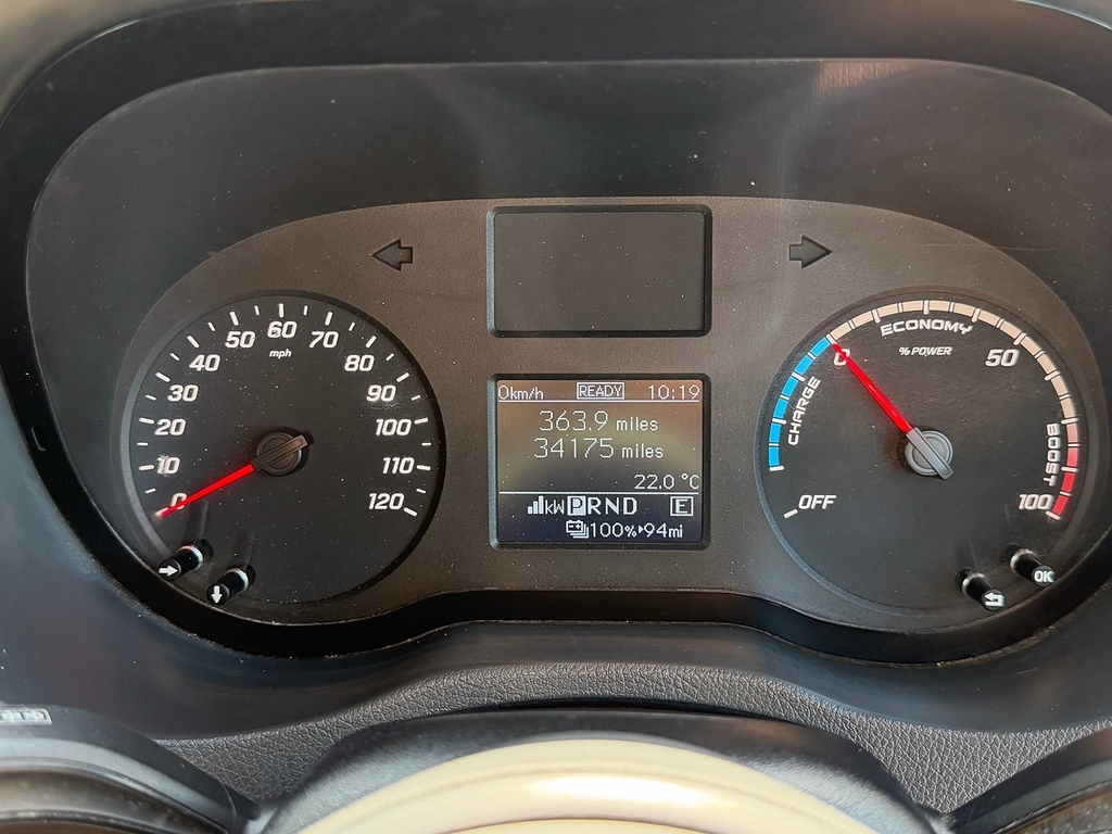 Mercedes-Benz eSprinter 85Kw 55Kwh Progressive Van 80Kw Charger White #14