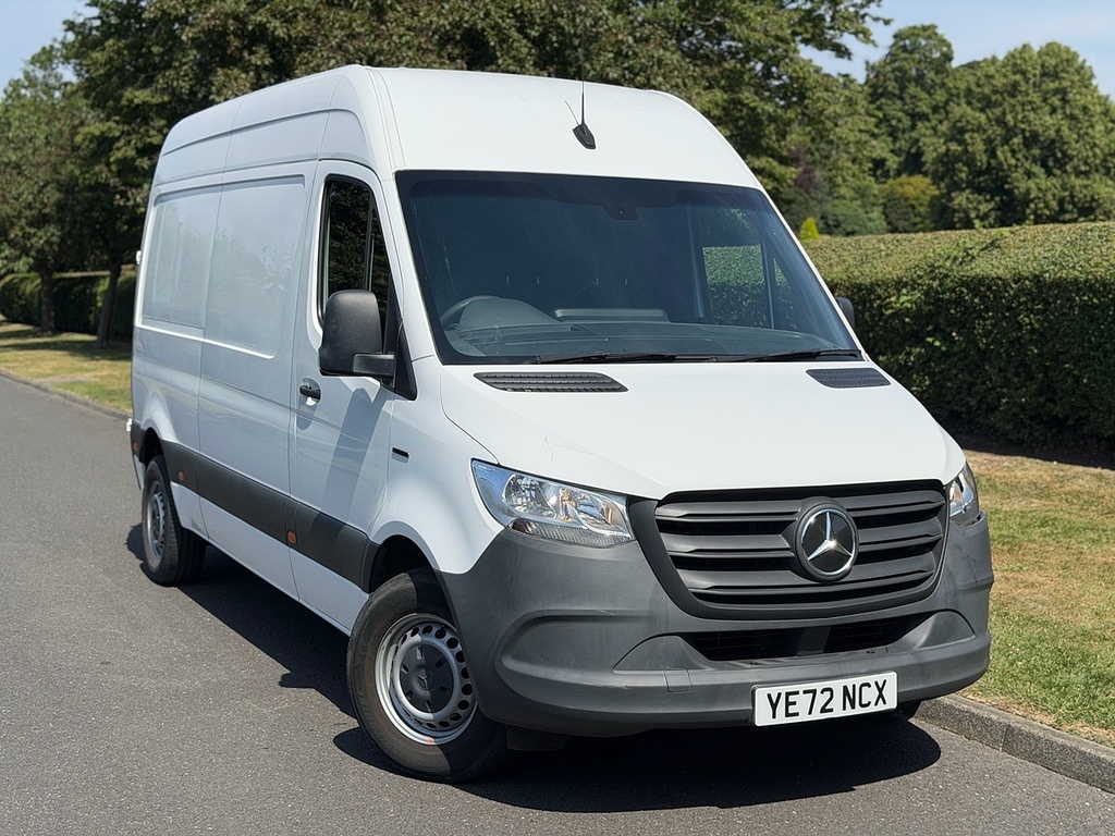 Mercedes-Benz eSprinter Progressive U3592 Ulez White