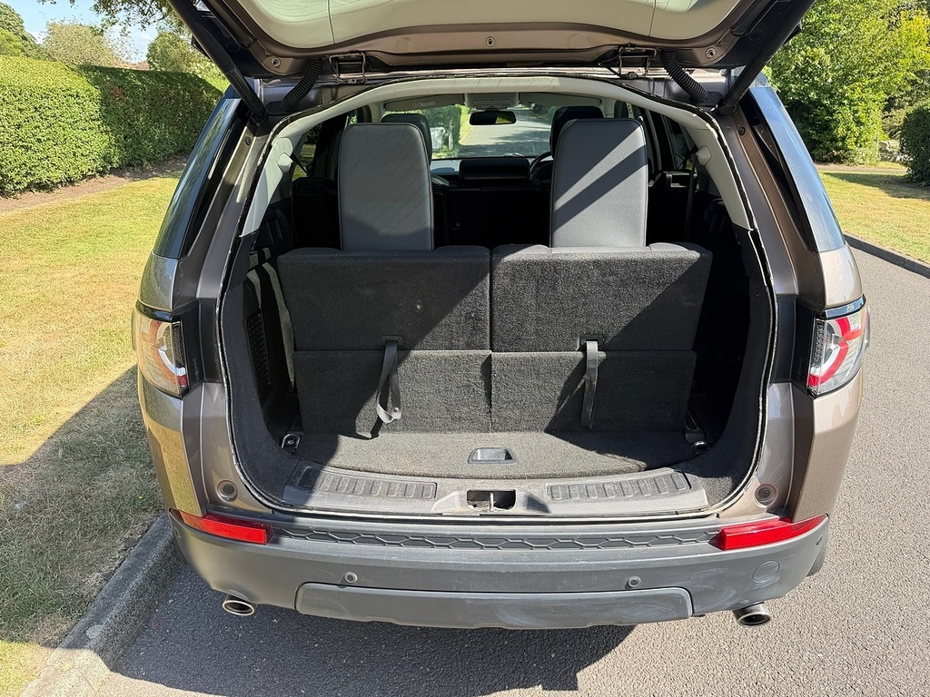 Land Rover Discovery Sport Td4 Hse Black U3522 Ulez Brown #6