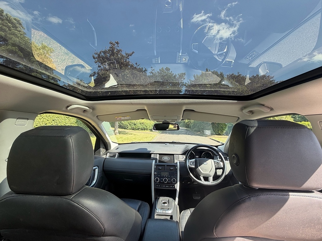 Land Rover Discovery Sport 2L Hse Black Black #18