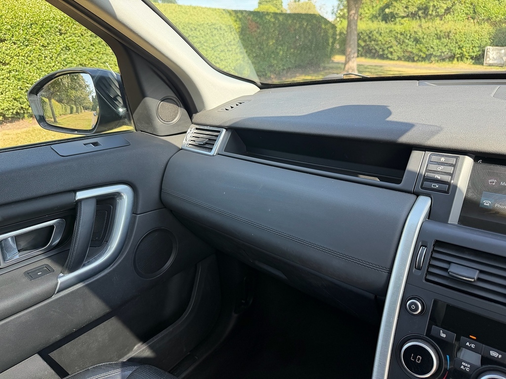 Land Rover Discovery Sport 2L Hse Black Black #35