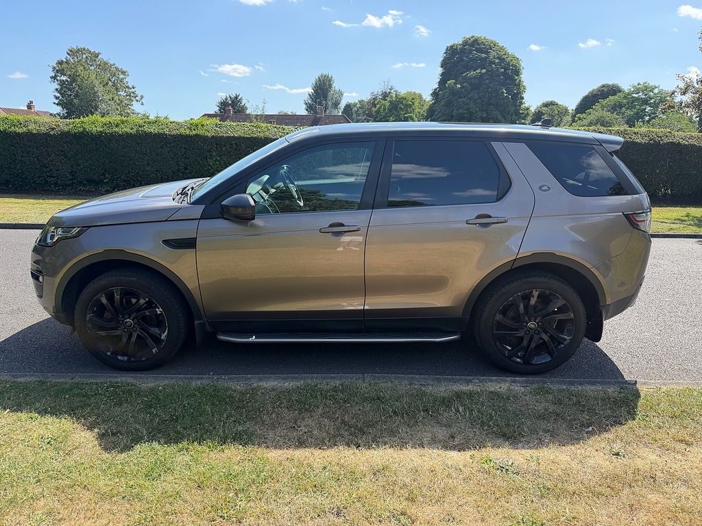 Land Rover Discovery Sport 2L Hse Black Black #10
